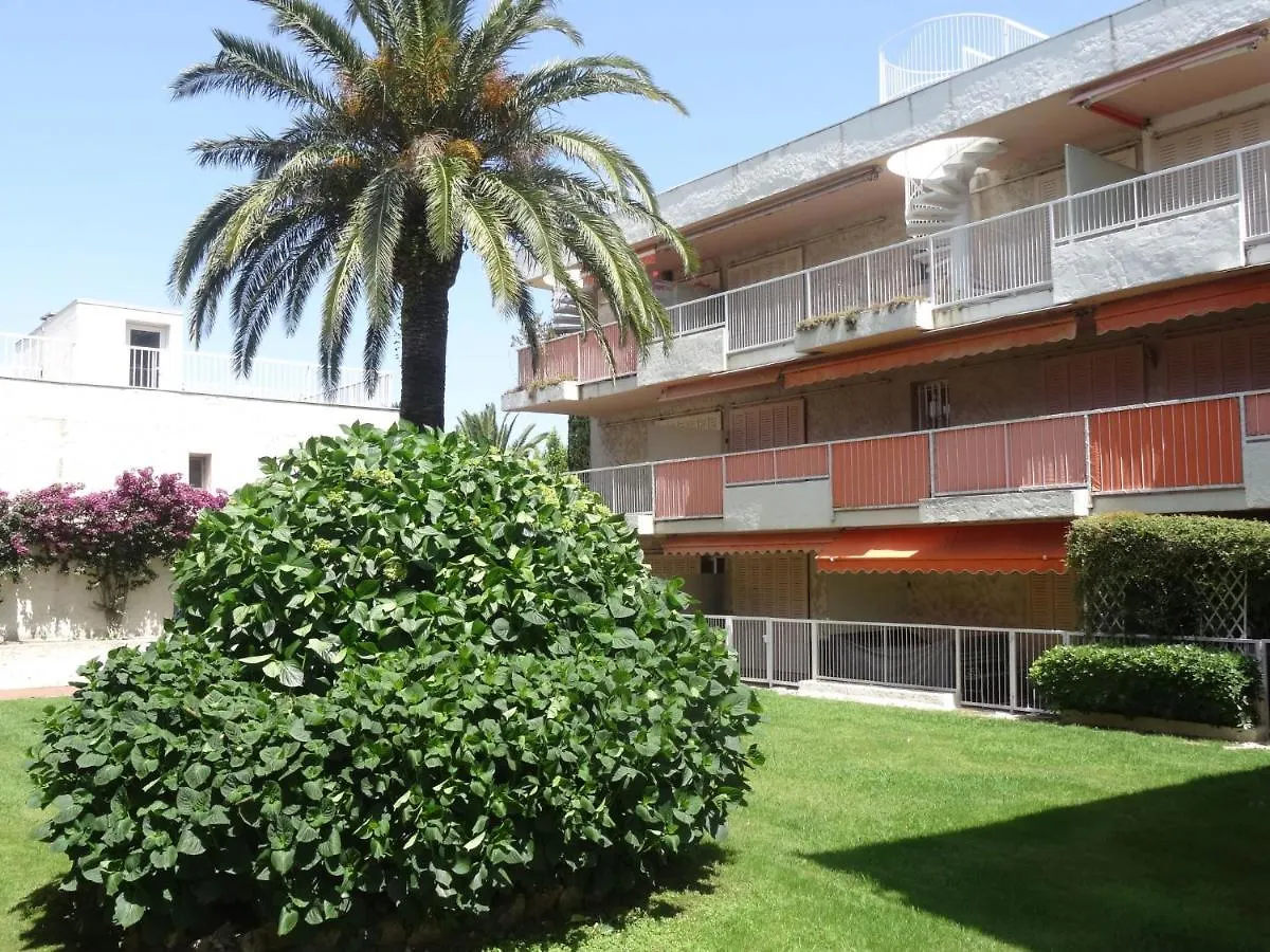 Apartment Les Patios-7 By Interhome Saint-Tropez